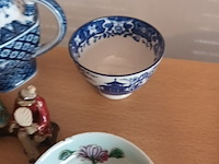 Lot 34 - chinees porselein. 5 stuks - afbeelding 3 van  5