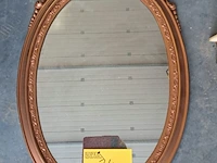 Lot 34 - decoratieve wandconsole met spiegel in barok koperkleur afwe