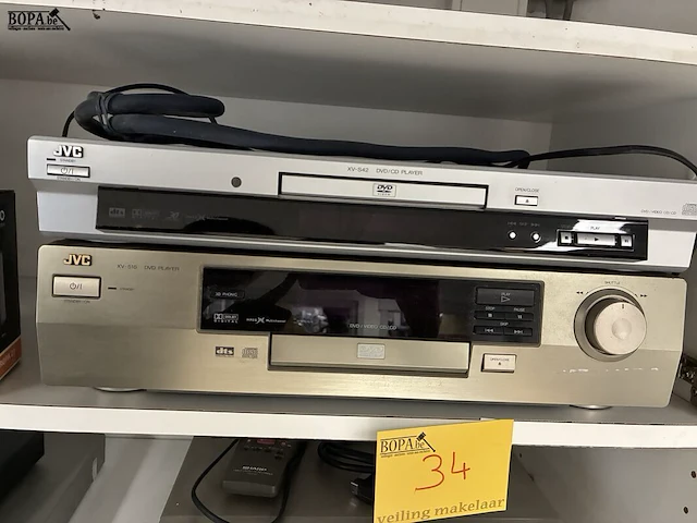 Lot 34 - dvd-speler jvc - 2 stuks - afbeelding 1 van  6
