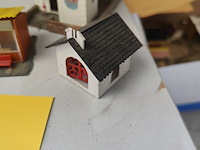 Lot 34 - faller modeldorpgebouwen - 3 stuks - afbeelding 4 van  4