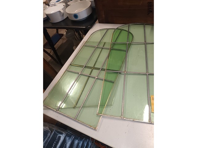 Lot 34 - glas in lood. 4 stuks - afbeelding 2 van  3