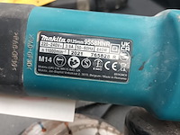 Lot 34 - haakse slijpmachine makita - afbeelding 4 van  4