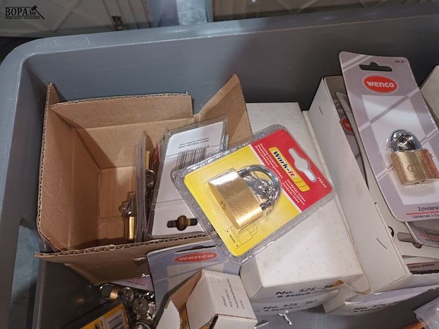 Lot 34 - hangsloten - afbeelding 3 van  4