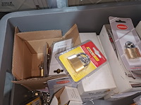 Lot 34 - hangsloten - afbeelding 3 van  4