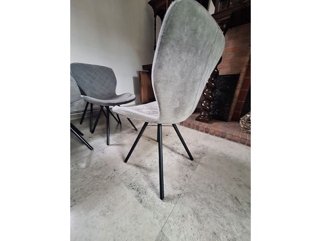 Lot 34 - horeca stoelen. 9 stuks - afbeelding 4 van  5
