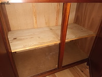 Lot 34 - houten kast - afbeelding 2 van  3