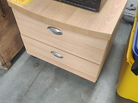 Lot 34 - houten ladenkast - afbeelding 1 van  2