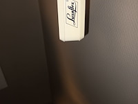 Lot 34 - lamellen gordijn luxaflex - afbeelding 2 van  3