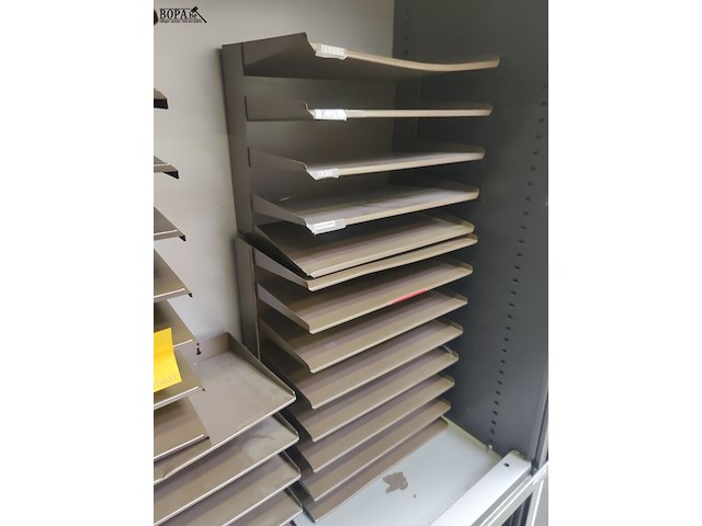 Lot 34 - metalen documenten bakjes - 5 stuks - afbeelding 3 van  3