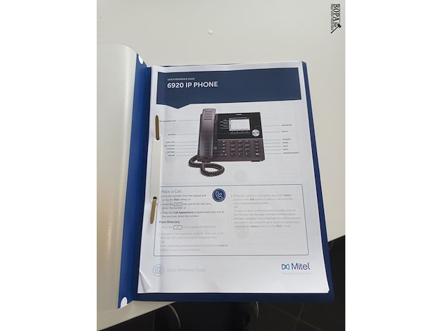Lot 34 - mitel ip telefoontoestellen. 4 stuks - afbeelding 2 van  4