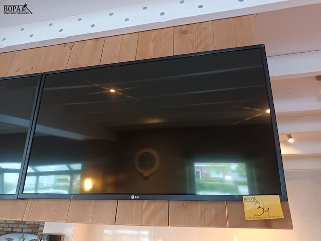 Lot 34 - monitor lg - afbeelding 2 van  2