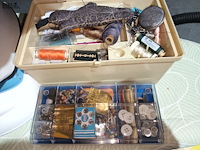 Lot 34 - naaigerei en stoomstrijkijzer - afbeelding 3 van  3