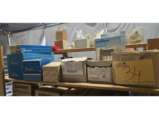 Lot 34 - onderdelen miele + vynckier oude modellen - afbeelding 1 van  5