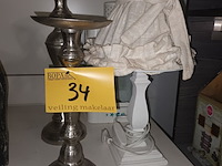 Lot 34 - tafellamp, windlicht en kandelaars - afbeelding 1 van  4