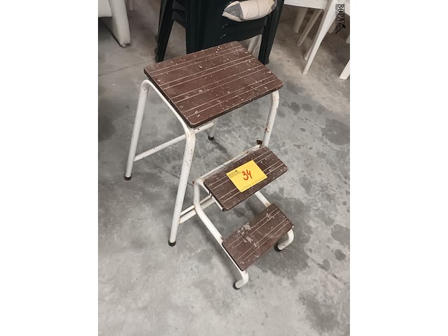 Lot 34 - trapladder - afbeelding 3 van  3