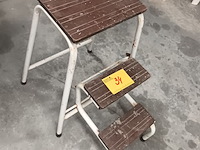 Lot 34 - trapladder - afbeelding 3 van  3