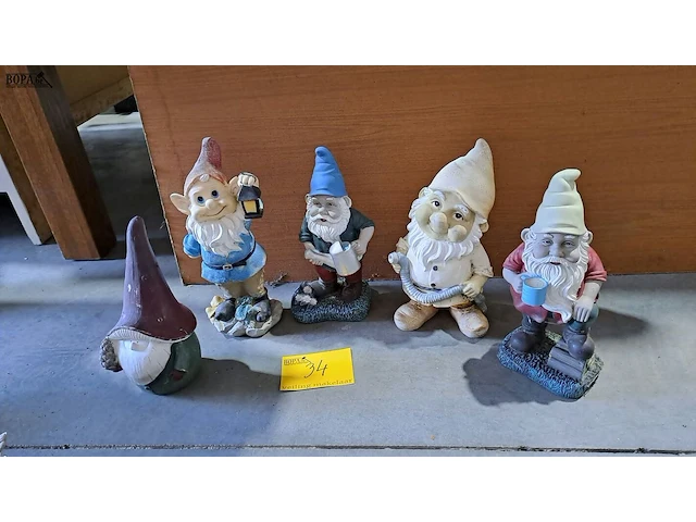 Lot 34 - tuinkabouters - 5 stuks - afbeelding 1 van  3