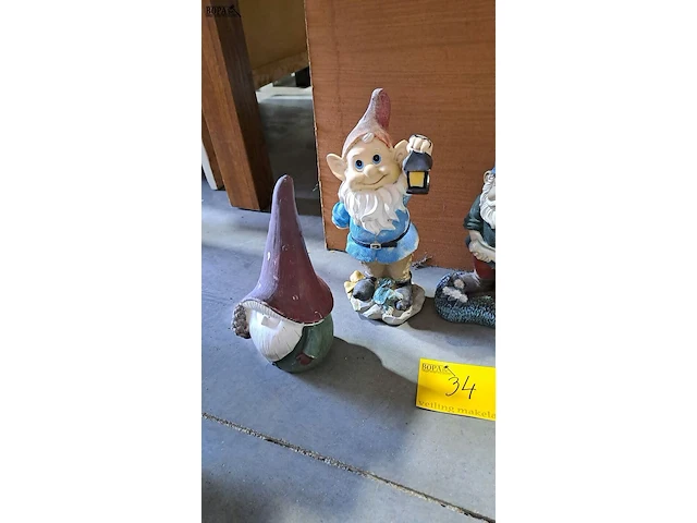 Lot 34 - tuinkabouters - 5 stuks - afbeelding 2 van  3