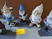 Lot 34 - tuinkabouters - 5 stuks - afbeelding 3 van  3