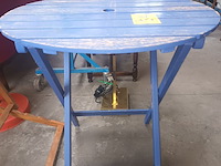 Lot 34 - tuintafel blauw - afbeelding 2 van  3