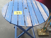 Lot 34 - tuintafel blauw - afbeelding 3 van  3