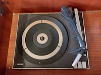 Lot 34 - vintage radiomeubel met platenspeler - afbeelding 4 van  7