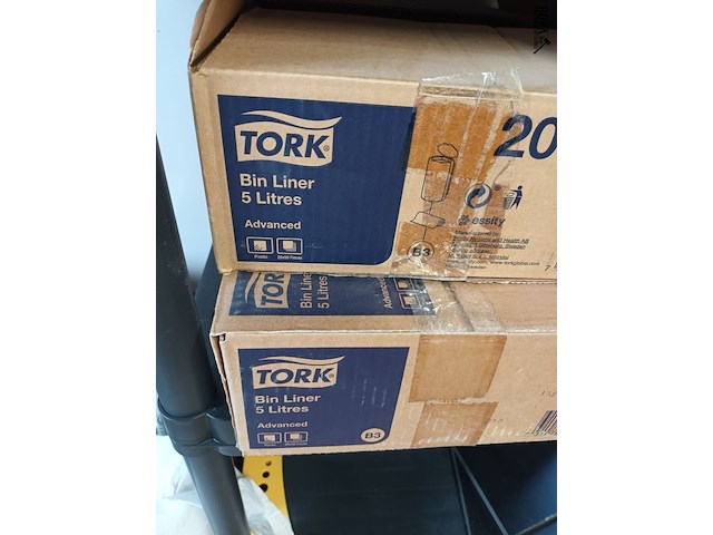 Lot 34 - vuilniszakken van 5 liter. 3 dozen - afbeelding 4 van  4