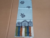 Lot 34 - zijden sjaal nina ricci - afbeelding 1 van  2
