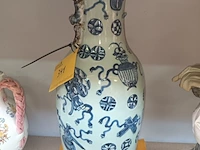 Lot 341 - chinese vaas - afbeelding 2 van  5