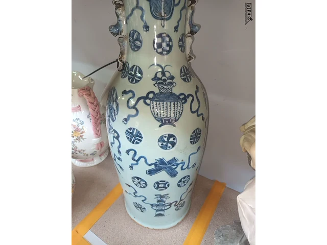 Lot 341 - chinese vaas - afbeelding 4 van  5