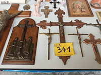 Lot 341 - heiligenbeelden en devotie. 43 stuks - afbeelding 4 van  7