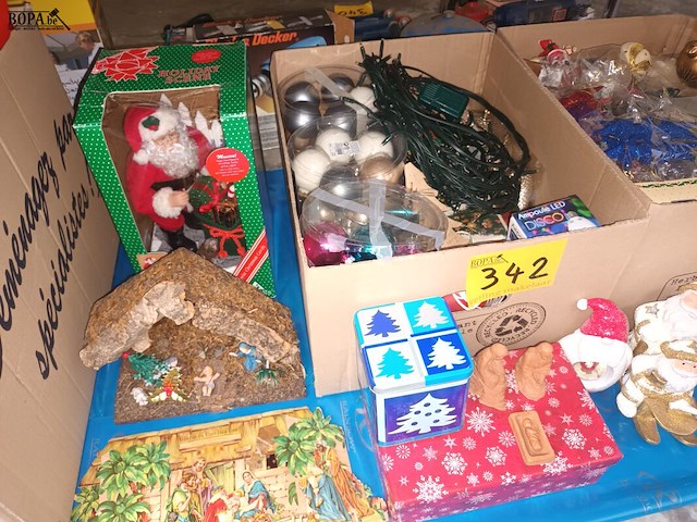 Lot 342 - kerstmateriaal - afbeelding 3 van  4