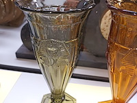 Lot 342 - koppel vaasjes farao - afbeelding 3 van  3