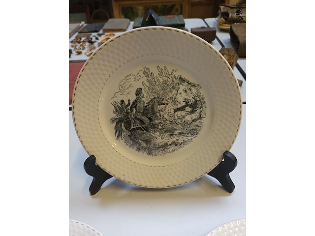 Lot 342 - militaire sierborden. 5 stuks - afbeelding 2 van  7