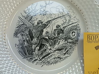 Lot 342 - militaire sierborden. 5 stuks - afbeelding 6 van  7