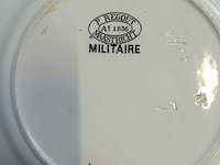 Lot 342 - militaire sierborden. 5 stuks - afbeelding 7 van  7