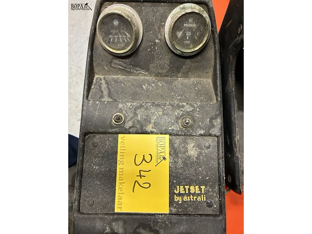 Lot 342 - retro autoconsoles - afbeelding 2 van  3