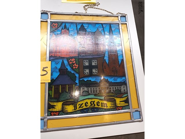 Lot 345 - glas in lood. 2 stuks - afbeelding 2 van  3