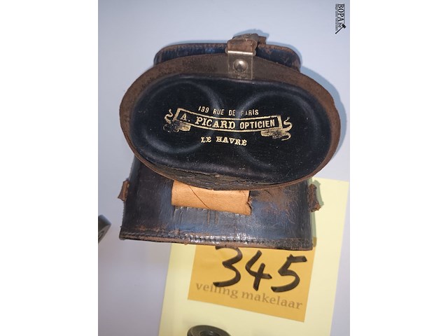 Lot 345 - verrekijker in lederen etui - afbeelding 3 van  5