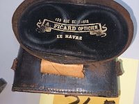 Lot 345 - verrekijker in lederen etui - afbeelding 3 van  5