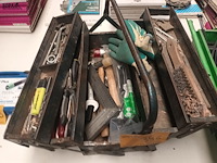 Lot 346 - materiaalkoffer met inhoud - afbeelding 2 van  3