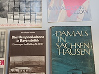 Lot 347 - concentratiekampen boeken en folders - afbeelding 2 van  5