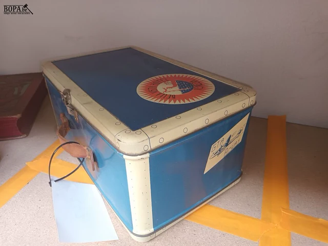 Lot 347 - vintage picknick box - afbeelding 2 van  4