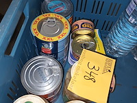 Lot 348 - conserven en waterflessen - afbeelding 2 van  4