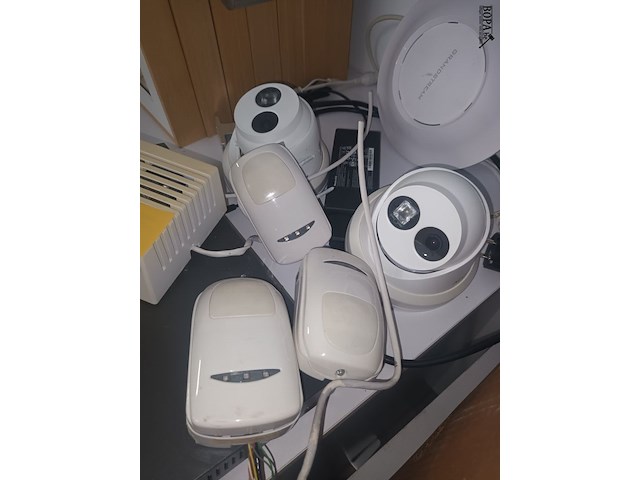 Lot 35 - bewakingssyteem hikvision - afbeelding 4 van  6