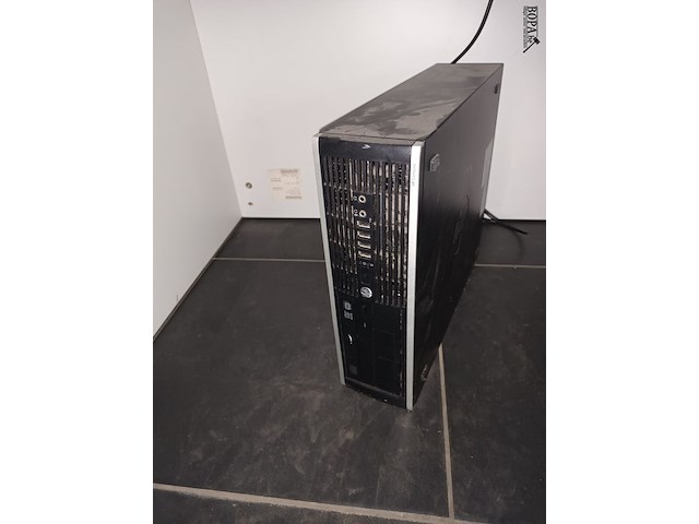 Lot 35 - computer configuratie - afbeelding 2 van  4