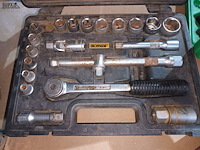 Lot 35 - doppenset in koffer. 2 stuks - afbeelding 3 van  3