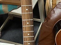 Lot 35 - elektrische gitaar - stratocastermodel - stagg