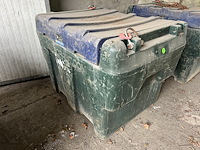 Lot 35 - fieldmaster mazouttank met pomp - afbeelding 2 van  5