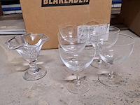 Lot 35 - ijscoupes - 2 soorten - afbeelding 2 van  2